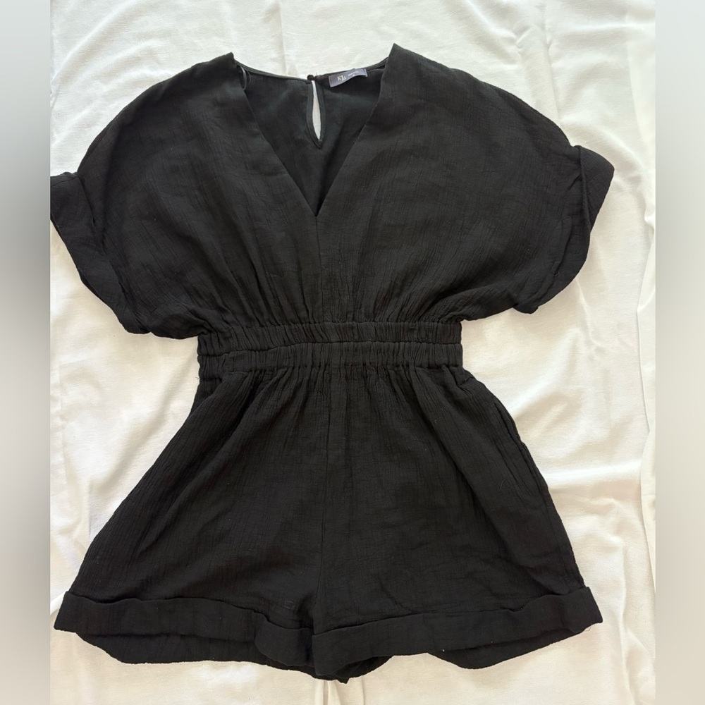 KLD Stylish Black Gauze V-Neck Romper Size M